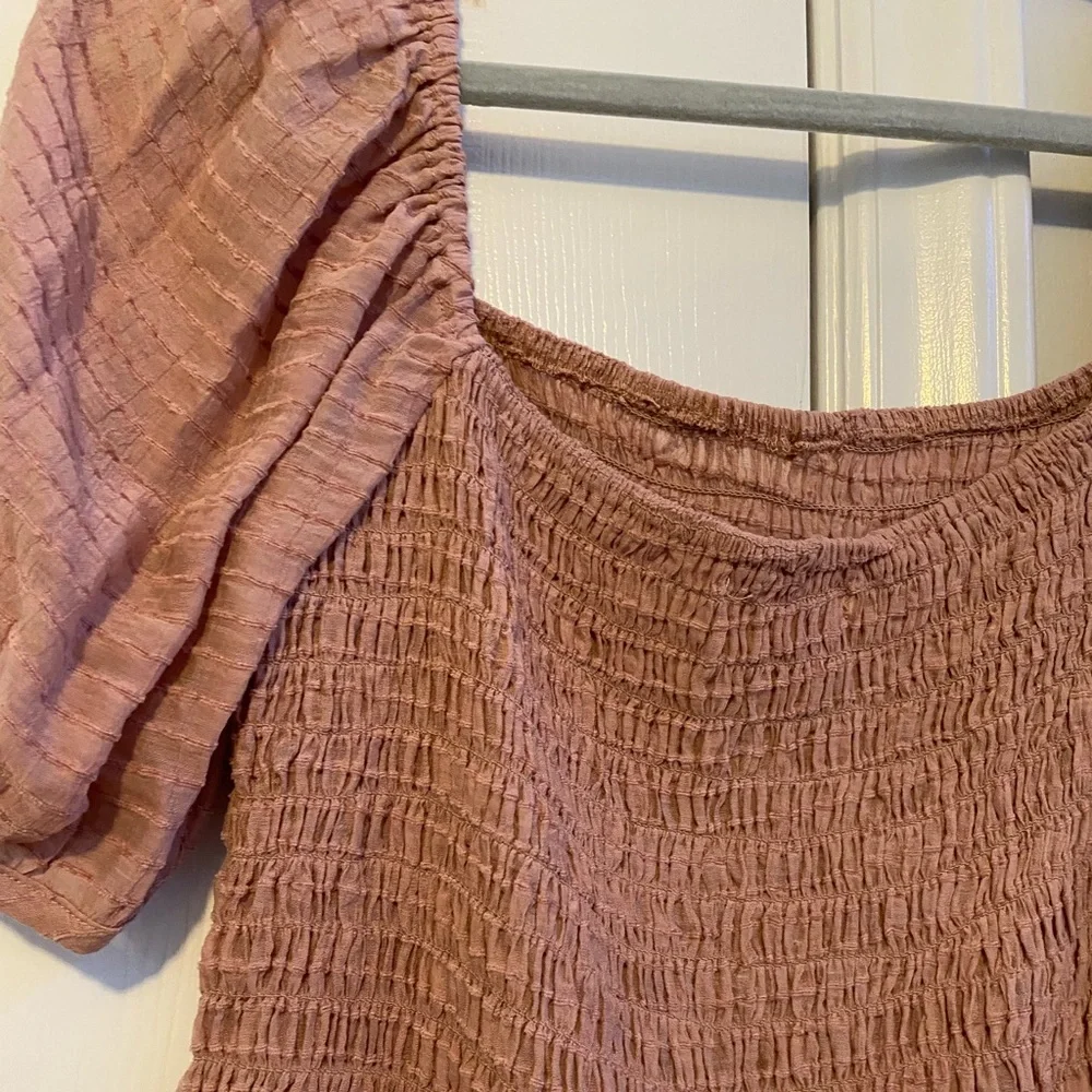 Pink Top - Picture 3 of 4
